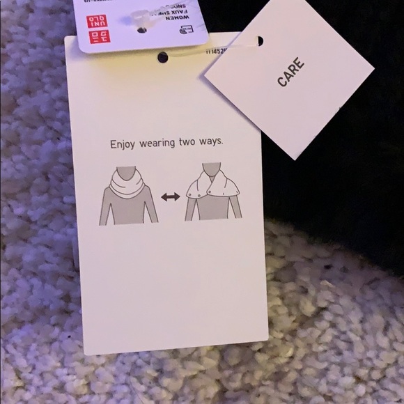 COPY - NWT - UNIQLO Faux Fur Scarf/Neck Wrap - Picture 6 of 7